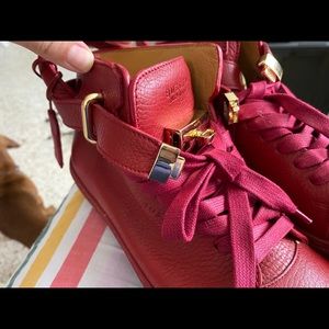 I wear mostly heels it was a gift